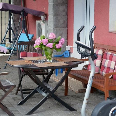 Citadel Hostel Алба Юлия Екстериор снимка