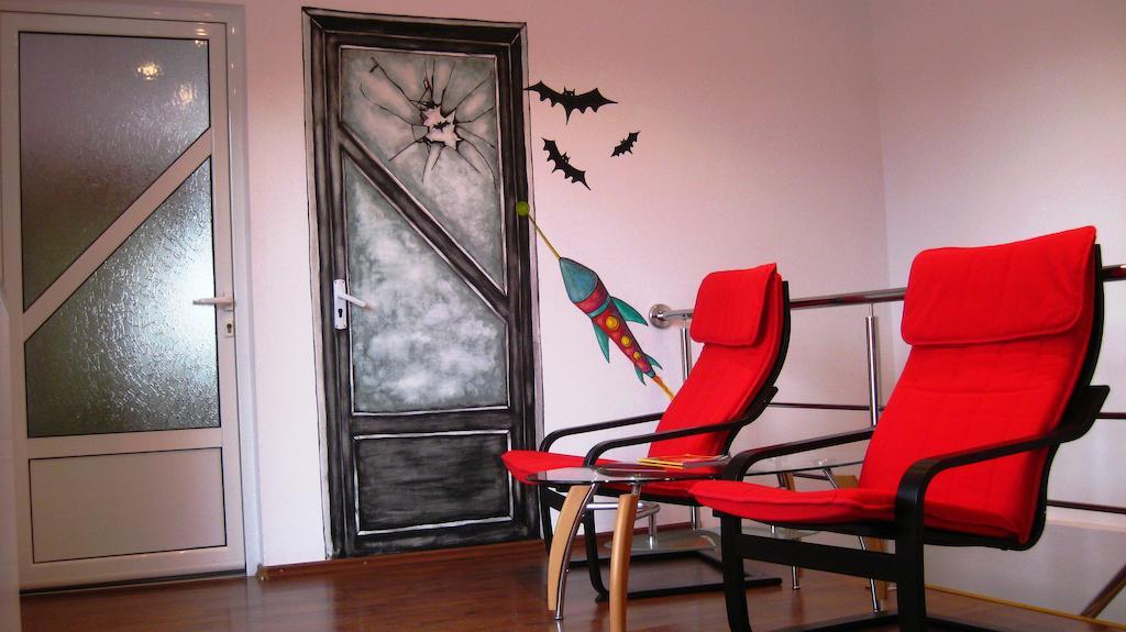 Citadel Hostel Алба Юлия Екстериор снимка