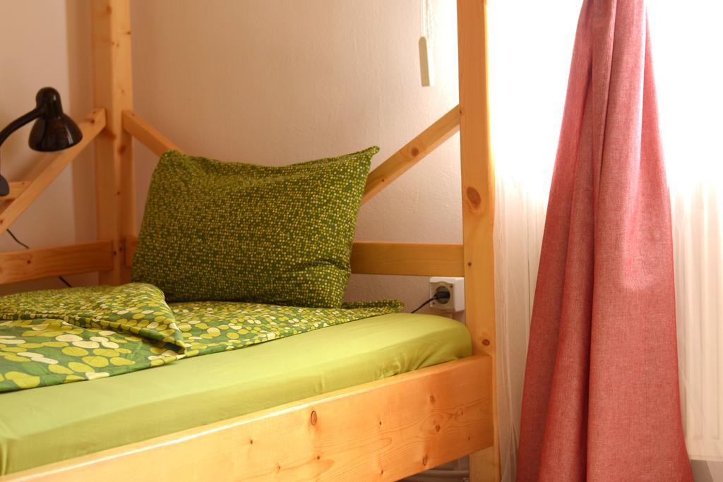 Citadel Hostel Алба Юлия Екстериор снимка