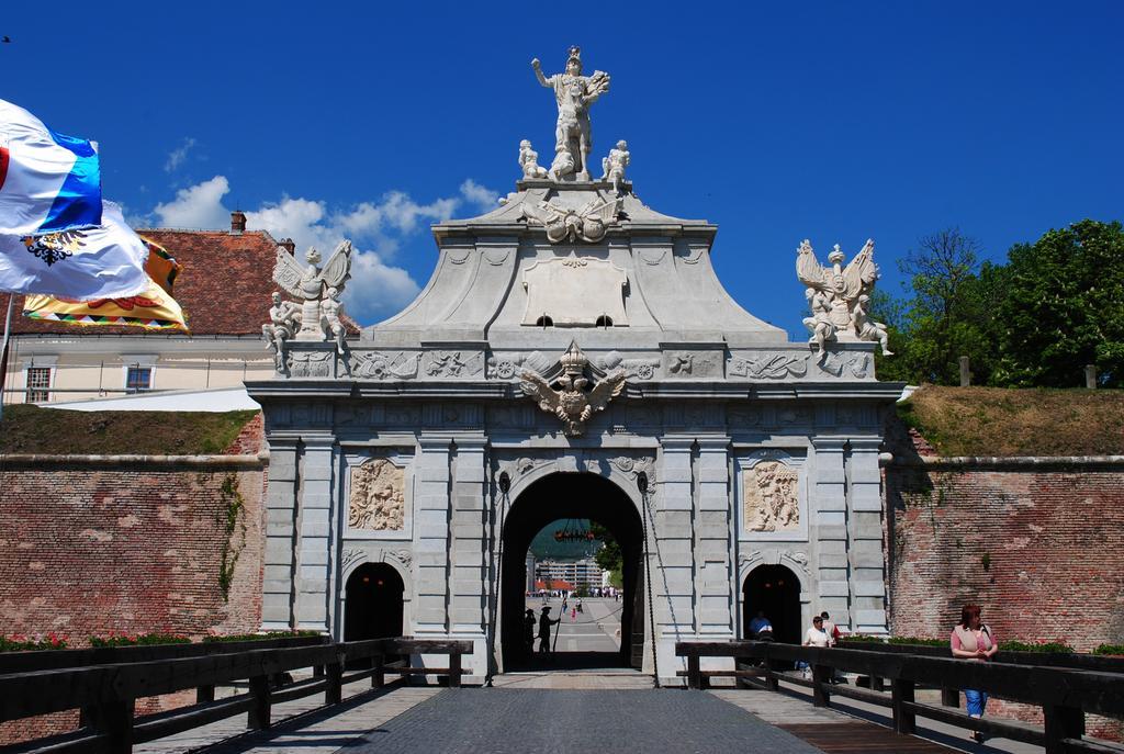 Citadel Hostel Алба Юлия Екстериор снимка
