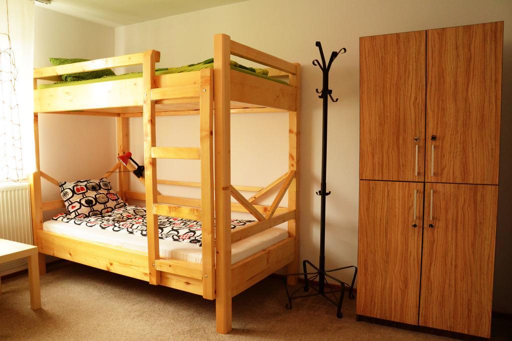 Citadel Hostel Алба Юлия Екстериор снимка